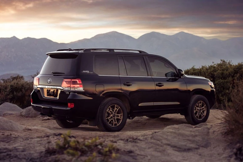 1. Toyota Land Cruiser. 1. Toyota Land Cruiser.