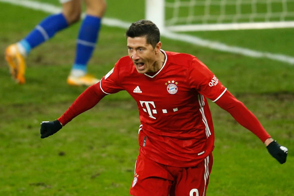 Tiền đạo: Robert Lewandowski (Borussia Dortmund, Bayern Munich).