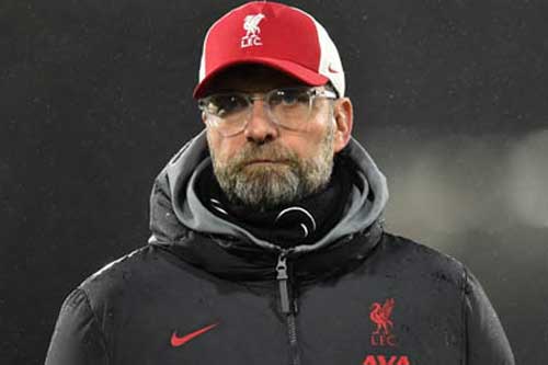Klopp: 'Liverpool sẽ bùng cháy để đáp trả chỉ trích'