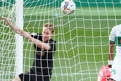 De Jong: 'Đấng cứu thế mới của Barca'