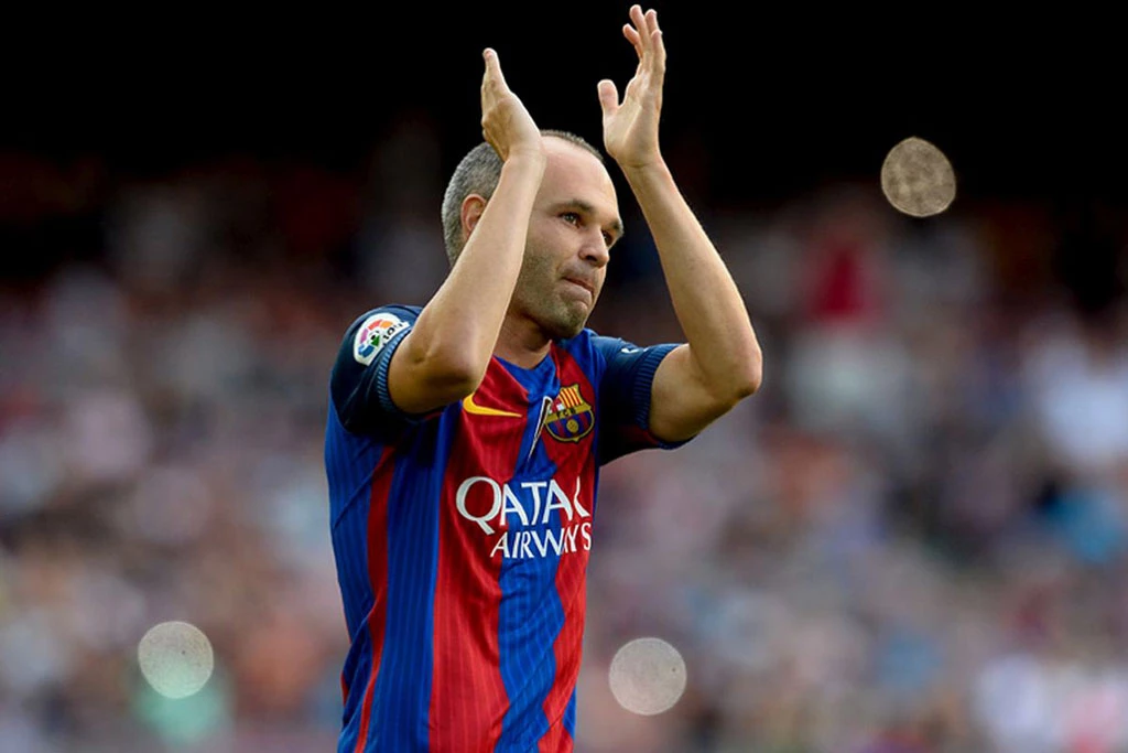 Tiền vệ: Andres Iniesta (Barcelona, Vissel Kobe).