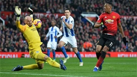 Fan MU thi nhau ném đá Anthony Martial sau trận Quỷ đỏ thua sốc Sheffield United