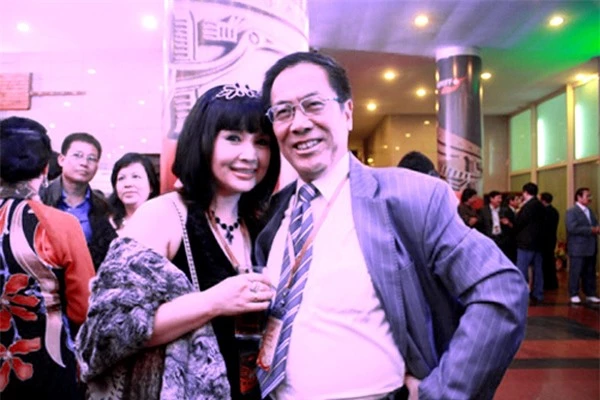 Khiếm khuyết duy nhất của đạo diễn Tất Bình là yêu NSND Lan Hương quá - Ảnh 4.