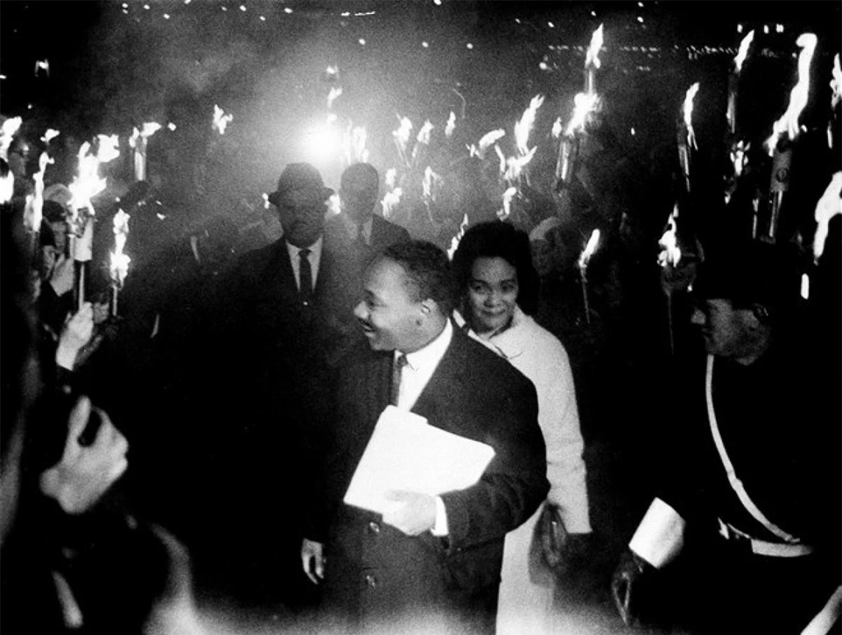 Ông King và vợ Coretta đến trường Đại học Oslo vào ngày 11/12/1964 để đọc diễn văn nhận giải sau khi đoạt giải Nobel Hòa bình. Ảnh: AP