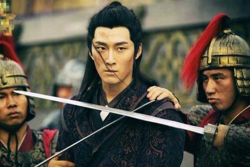 Hé lộ nguyên nhân khiến Gia Cát Lượng xúi giục Lưu Bị trừ khử con nuôi Lưu Phong