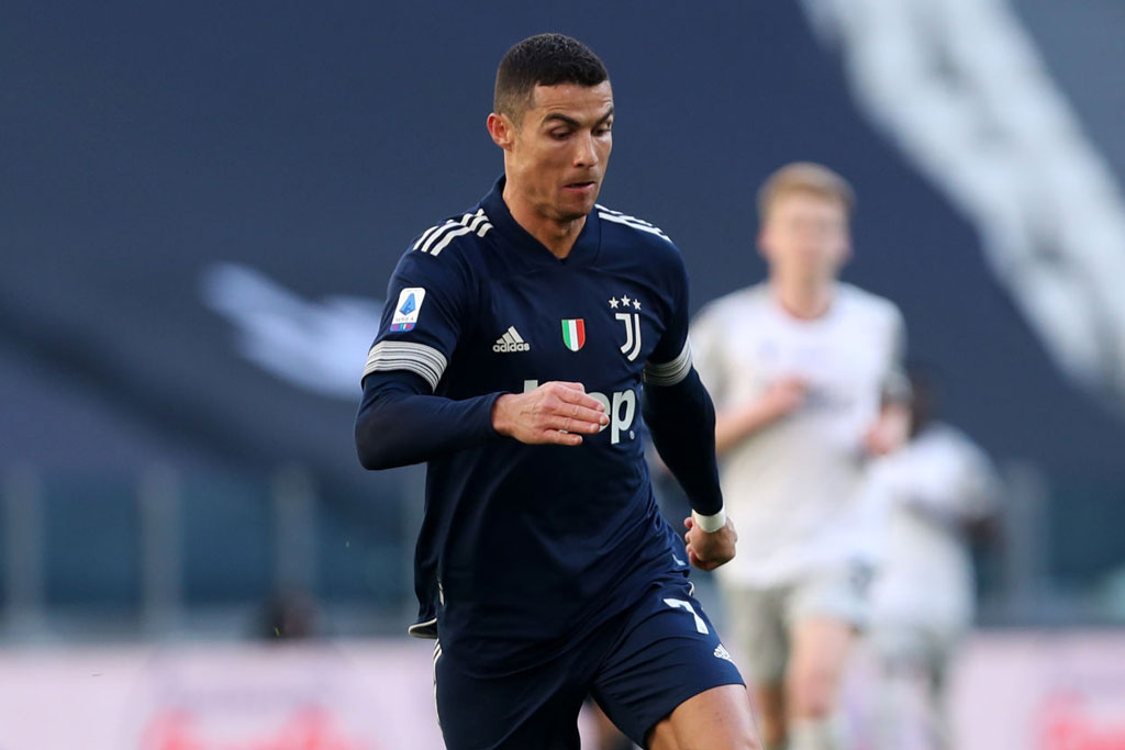 Ronaldo bị điều tra vì phá luật cách ly COVID-19