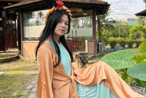 Bảo Hân 'Về nhà đi con' gây thích thú với hình ảnh nữ tính bất ngờ