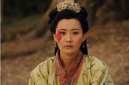 5 người phụ nữ xấu nhất lịch sử Trung Hoa phong kiến: Dung mạo trái ngược phận đời, dù không phải "hồng nhan" vẫn được hậu thế ngợi ca