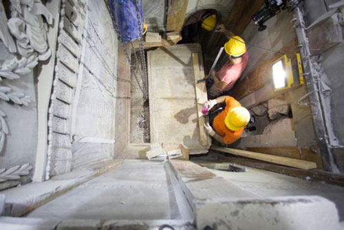 Phát hiện đột phá bên trong mộ Chúa Jesus