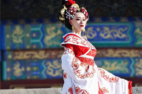 Ai là "vị hoàng hậu độc ác nhất" lịch sử Trung Hoa, màn đánh ghen tàn bạo hậu thế vẫn còn khiếp đảm?