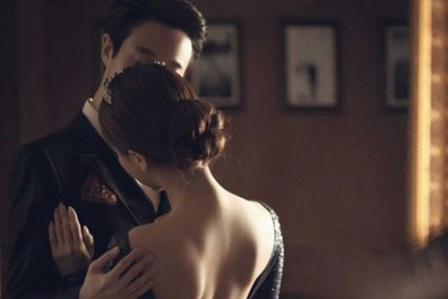 Khốn khổ vì "bắt quả tang ba bận" chồng ngoại tình