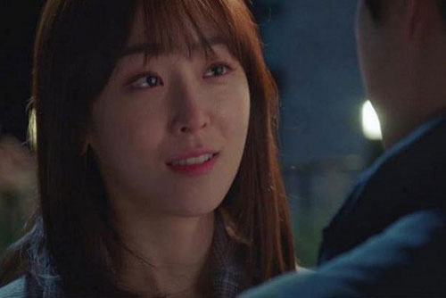 Dẫn về nhà ra mắt, bạn gái bất ngờ bị chị tôi tát một cái trời giáng, biết lý do đáng sợ phía sau cả nhà như chết lặng