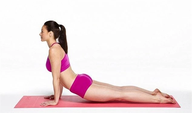 10 bước tập Yoga giúp bụng phẳng, eo thon
