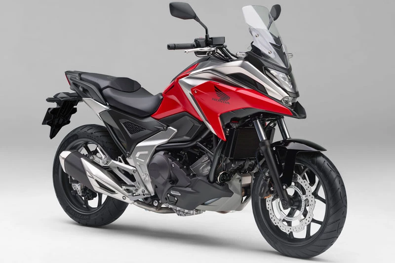 Honda NC750X 2021.