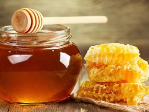 Bạn uống mật ong trước khi ngủ điều kỳ diệu sẽ xảy ra