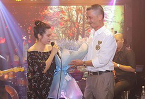 Thanh Thanh Hiền khen giọng hát của Ninh Hải Bolero