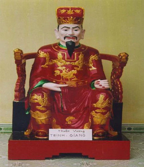 Tượng chân dung chúa Trịnh Giang.