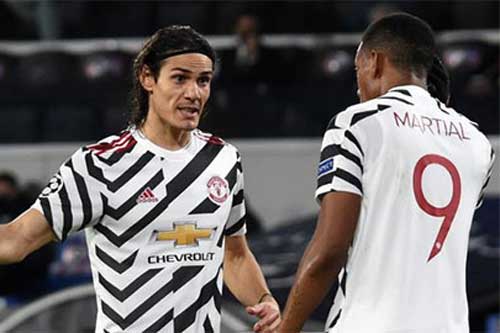 MU đã đến lúc loại Martial để trọng dụng Cavani