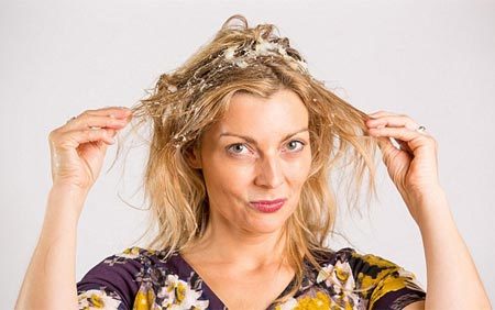 Mẹo giúp chị em làm đẹp từ hành tây