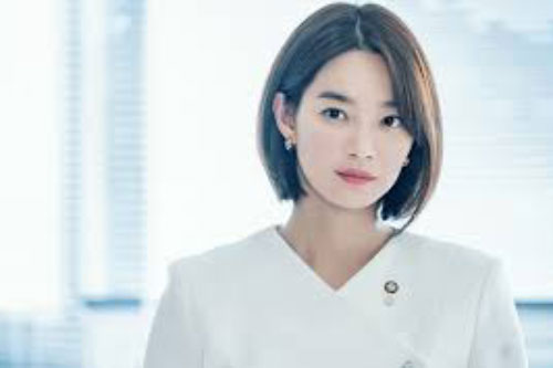 Bạn nhậu ới cái là chồng ton ton đi ngay, vợ cằn nhằn thì lý sự để rồi điêu đứng khi thấy chị được gã khác chở trên phố