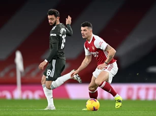 Cầm hòa Arsenal, M.U bị Man City bỏ xa 3 điểm