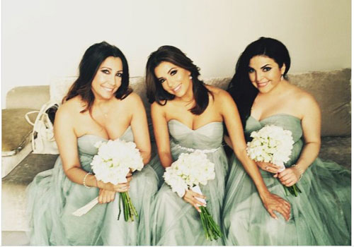 Khi người nổi tiếng làm phù dâu, trông họ sẽ thế nào?