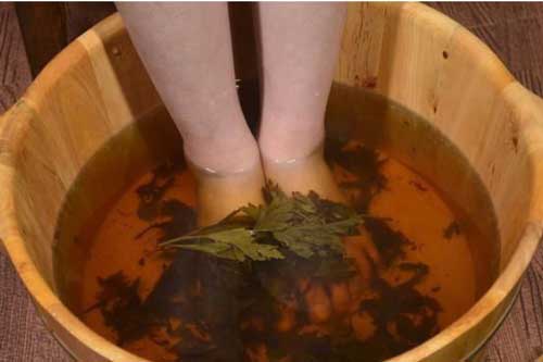 Mùa đông ngâm chân rất tốt cho sức khỏe, nhưng nhóm người này tuyệt đối đừng làm, nếu không sẽ nguy hiểm đến tính mạng