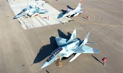 Ai Cap tu bo F-16 sau khi huan luyen voi MiG-29M