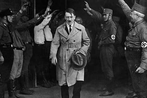 Tiết lộ 'chấn động' về cái chết của trùm phát xít Hitler