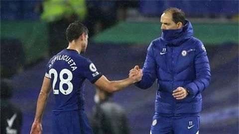 Tuchel tự hào vì Azpilicueta, méo mặt vì Mount & Werner