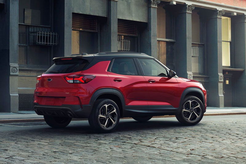 SUV động cơ tăng áp, giá từ 461 triệu 