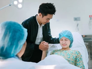 Lợi - hại của việc cho chồng vào phòng sinh cùng vợ, nhà nào cũng nên biết