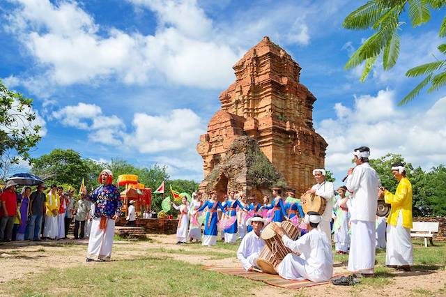 Tháp Chàm Poshanư Bình Thuận luôn là địa điểm thu hút khách du lịch trong và ngoài nước đến thăm quan.