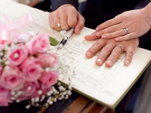 Phụ nữ thông minh là người có thể phân định rõ đàn ông để lấy và đàn ông để yêu nhờ điểm này