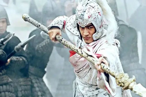 Không phải Quan Vũ hay Triệu Vân, đây mới là nhân vật sở hữu vũ khí "hủy diệt" khủng khiếp nhất trong Tam Quốc Diễn Nghĩa