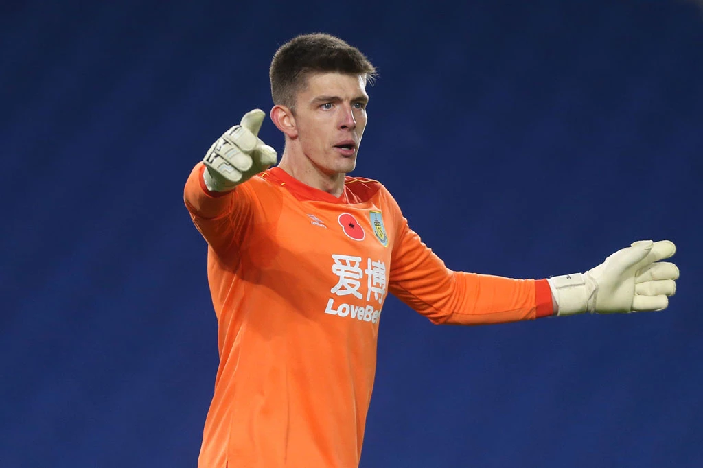 2. Nick Pope (Burnley, 80 lần).