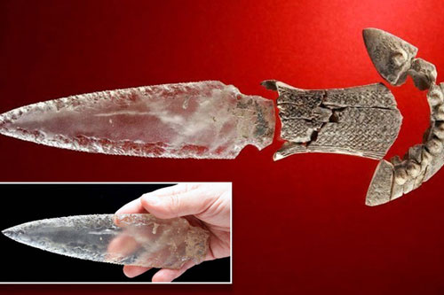 Phát hiện "báu vật ma thuật" quý hơn vàng giữa 25 hài cốt 5.000 tuổi