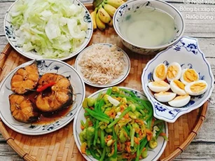 Thường xuyên ăn tối sau 19 giờ, đây là 5 điều "xấu" xảy ra với cơ thể bạn