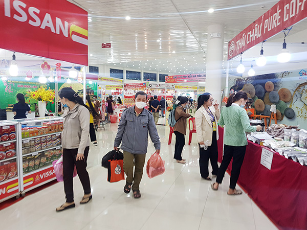 Đà Nẵng: Sở Tư pháp hướng dẫn xử lý vi phạm hành chính người không đeo khẩu trang nơi công cộng