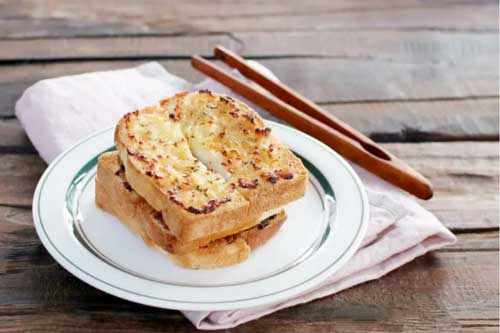 Làm bánh mì bơ tỏi thơm ngon nhức nhối bằng nồi chiên không dầu dễ như ăn kẹo