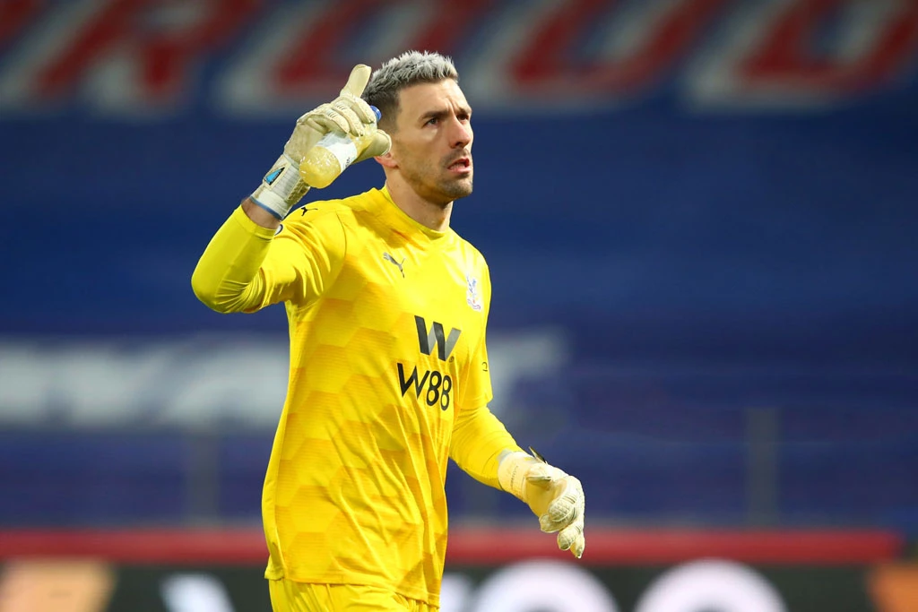 9. Vicente Guaita (Crystal Palace, 64 lần).	 