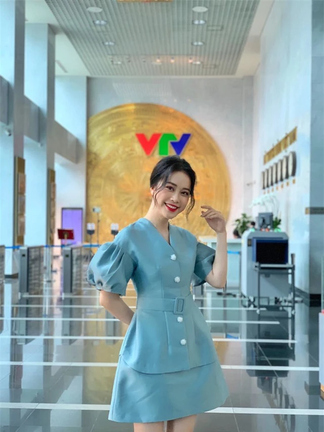 MC Mai Phương VTV: Đóng phim với Thanh Sơn, tôi phải quay đi quay lại - Ảnh 2.