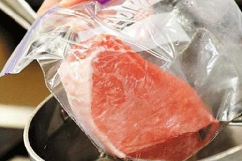 Những sai lầm cần tránh khi rã đông thực phẩm khiến vi khuẩn nhiều hơn