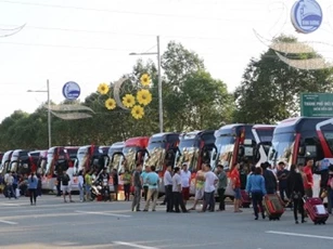 Bình Dương vận động công nhân hạn chế về quê ăn Tết