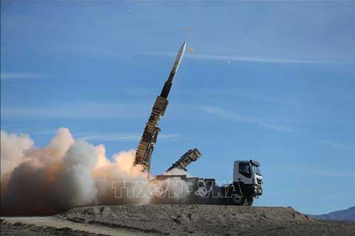 Iran thử thành công dòng tên lửa đẩy mới