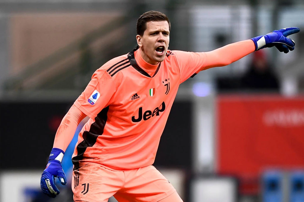 =9. Wojciech Szczesny (mức lương trước thuế: 130.000 bảng/tuần).