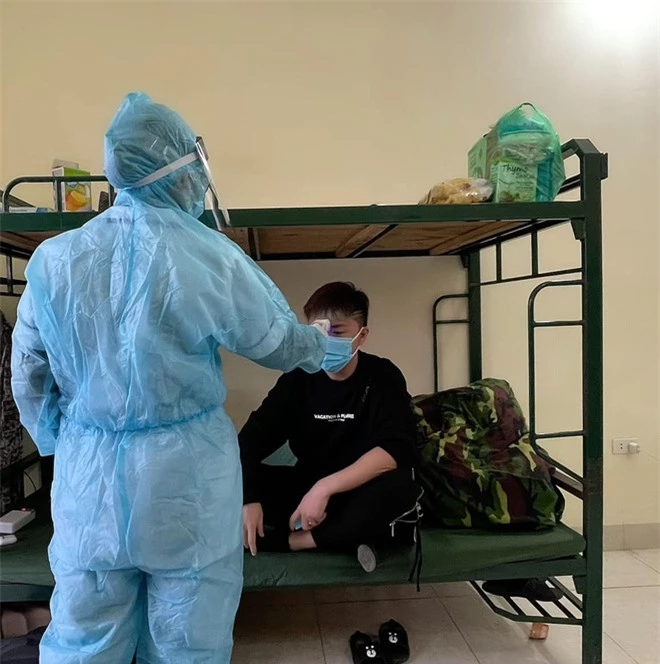 Sống trong khu cách ly vì đi diễn ở Hải Dương, Minh Vương phản ứng thế nào? - Ảnh 5. Sống trong khu cách ly vì đi diễn ở Hải Dương, Minh Vương phản ứng thế nào? - Ảnh 5.
