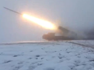 Kiev bắt đầu điều nhiều hệ thống tên lửa phóng tới Donbass