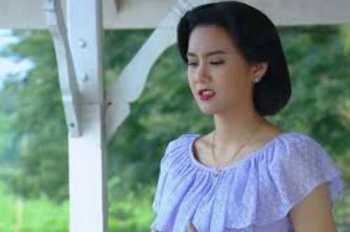 Tiễn bác giúp việc thân thiết về quê, lúc mở tủ ra mà tôi choáng nặng, xác định "toang" luôn cái Tết