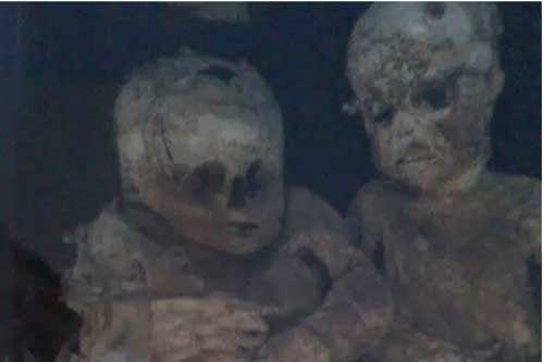 Làm thợ đào mộ thuê nhiều năm, người đàn ông vô tình chứng kiến hiện tượng kỳ quái xảy ra với xác chết, run bần bật vì khoa học cũng không lý giải được